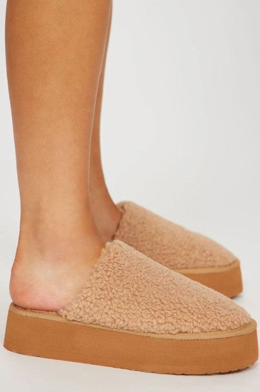 Stevie Cozy Platform Mule