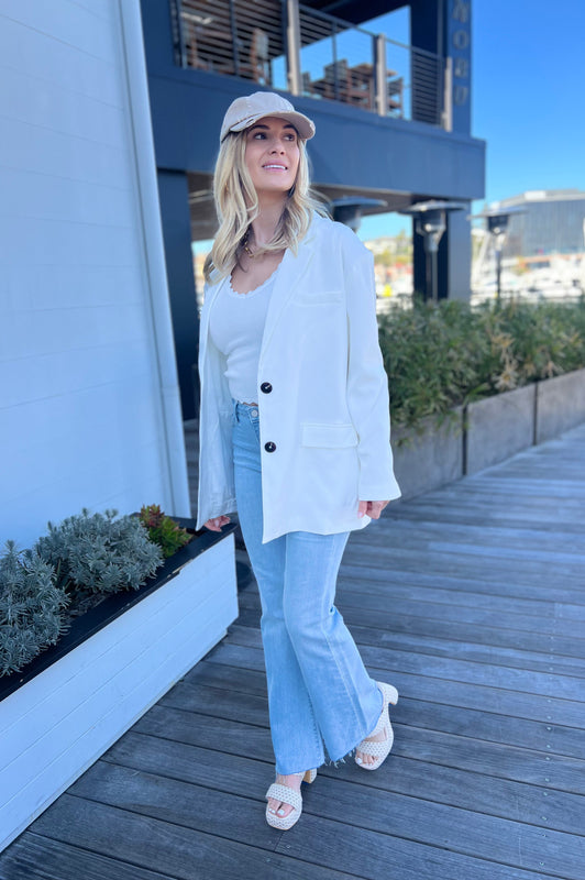 The Leola Jacket Off White