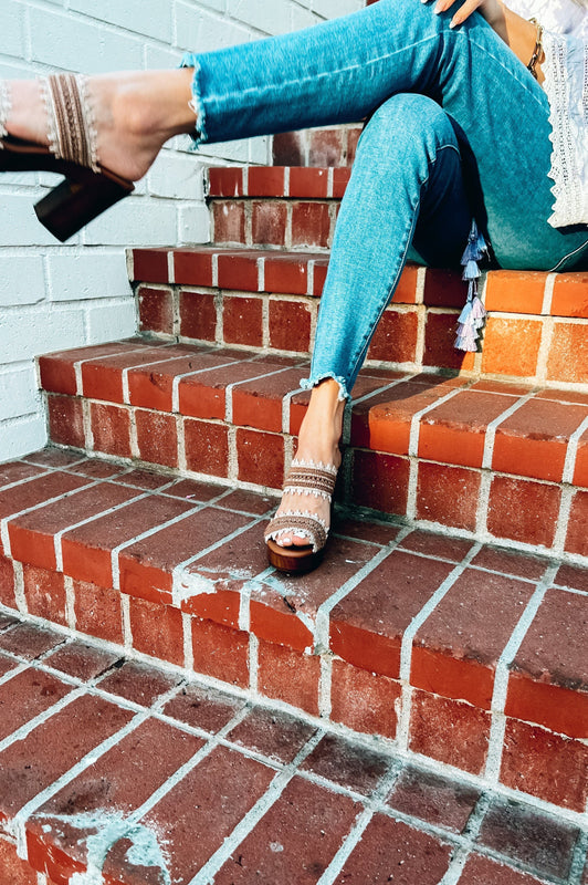 Chrissy Chunky Heels Camel