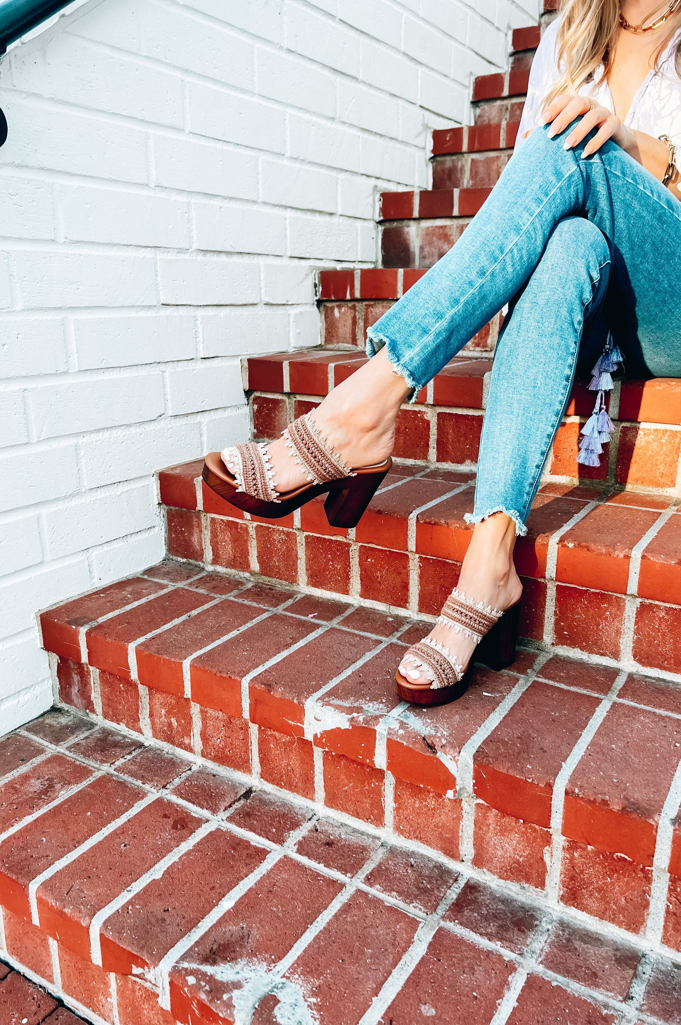 Chrissy Chunky Heels Camel