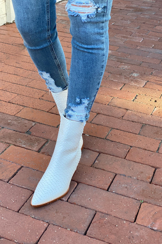 Matisse Caty White Snake Booties
