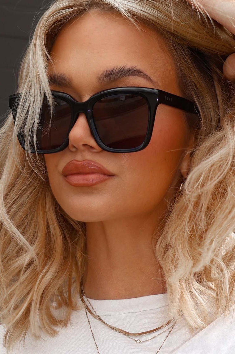 Diff Meredith Black Grey Sunglasses
