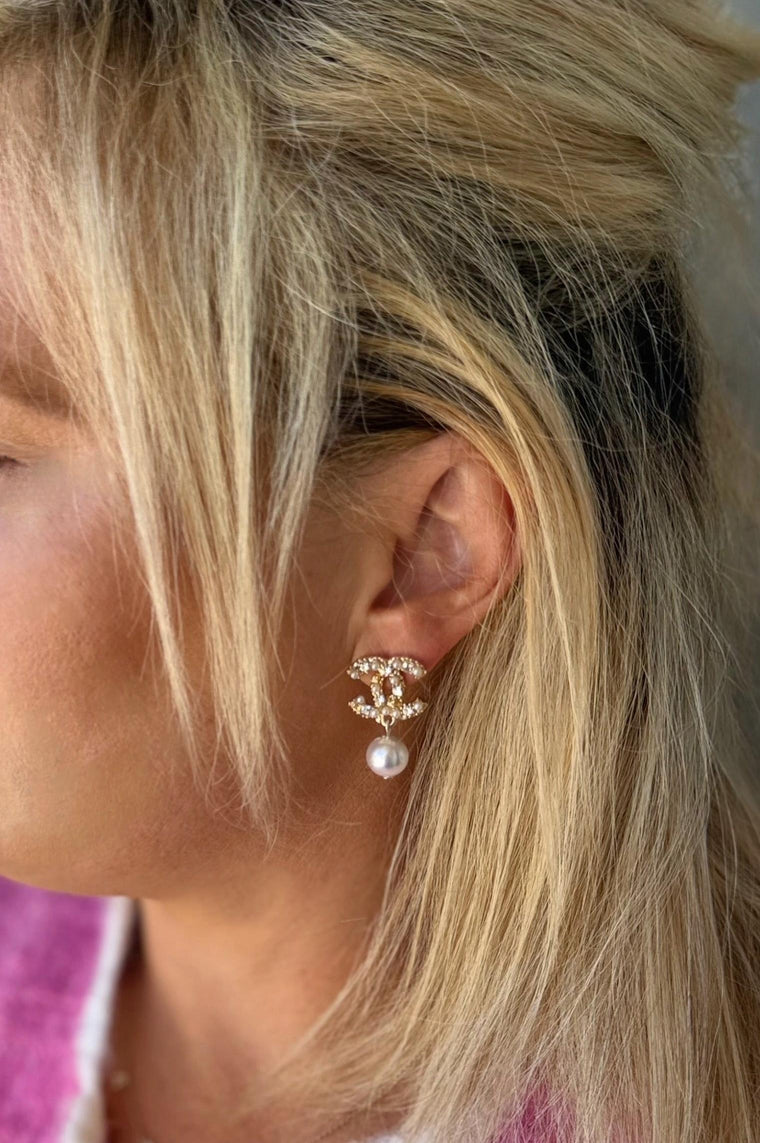 CC Earrings Pearl Drop