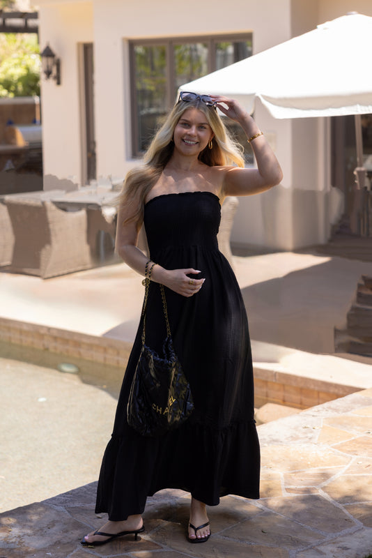 Summer Kiss Strapless Smocked Dress Black