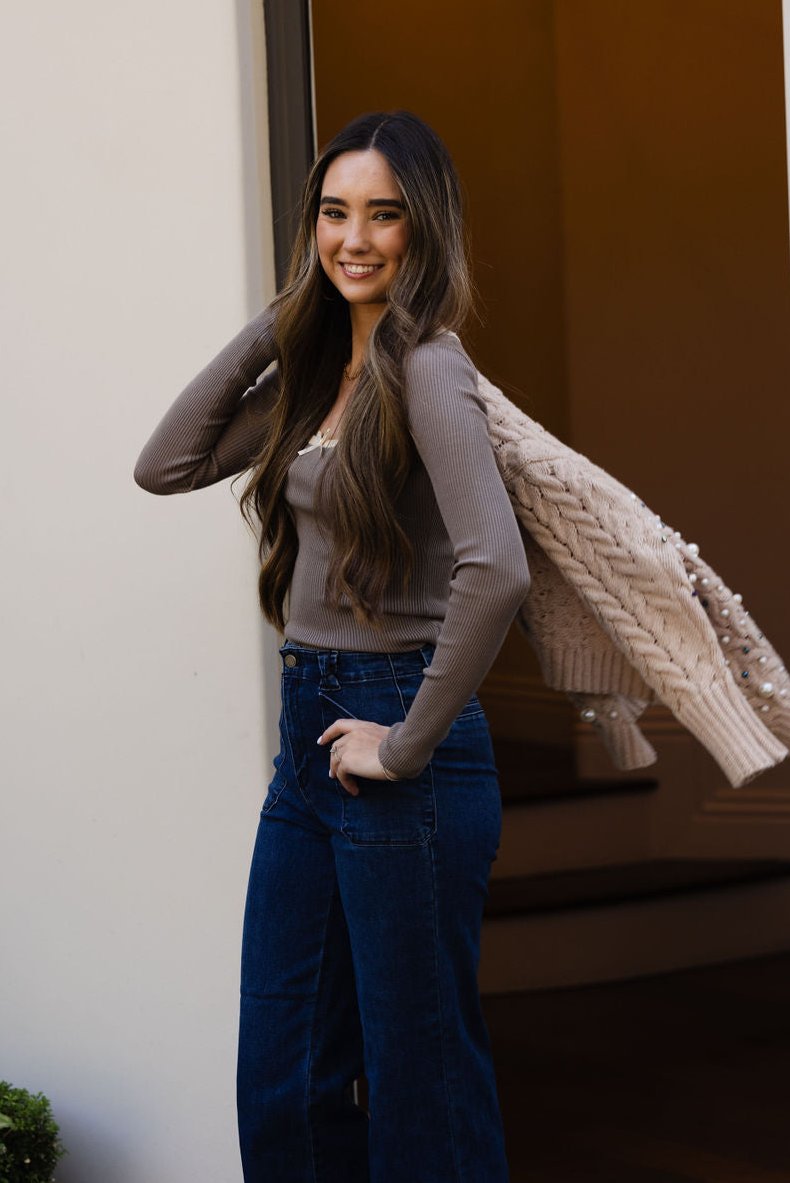 Put a Bow on It Sweater Top Beige/Ivory