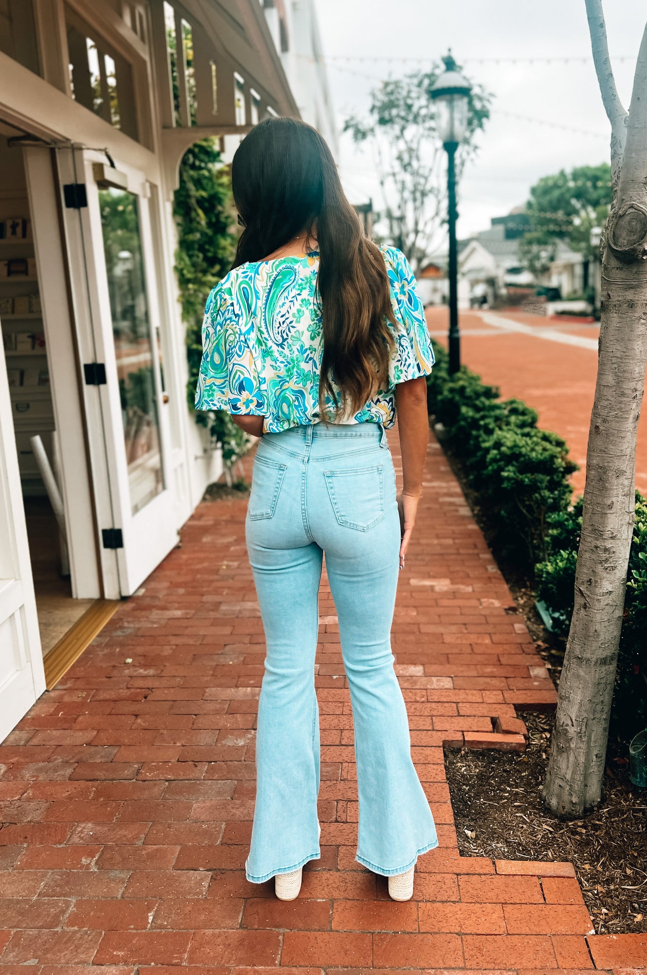 We The Free Just Float On Flare Jeans  Outfits, Fashion inspo outfits, Flare  jeans