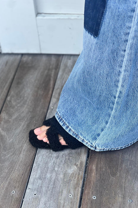 Sherpa H-shaped Slip On Sandal Black