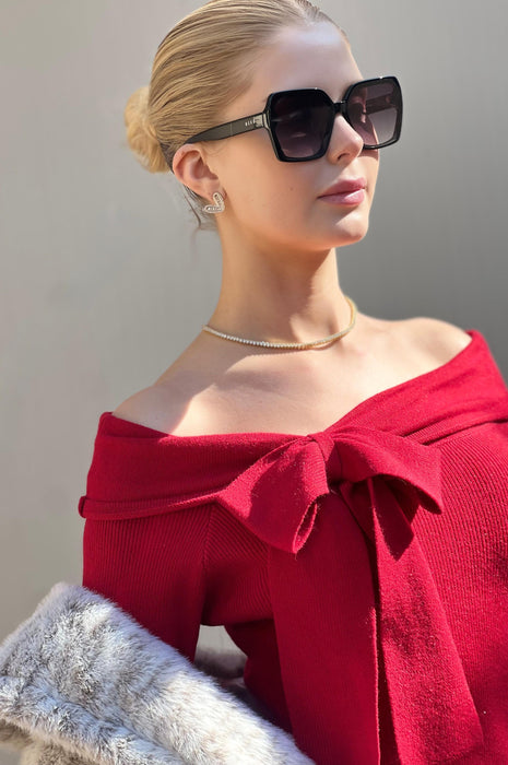 Holiday Bow Sweater Red