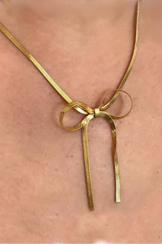 Lily Bow Necklace