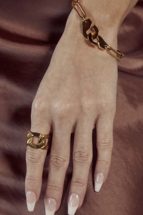 Mika Oversize Chain Ring Gold